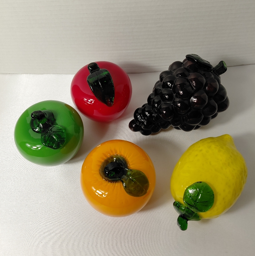 Murano-styled Colorful Blown Glass Fruit Set